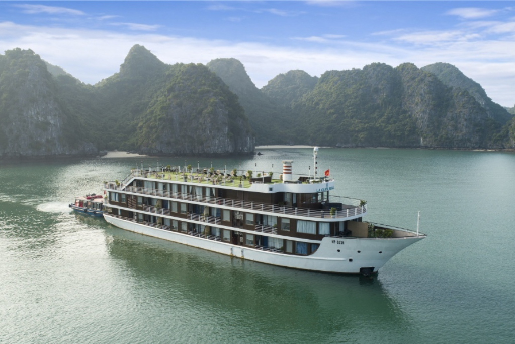 Lan Ha Bay Cruises | Vietnam Tour Operator - Incredible Asia Journeys