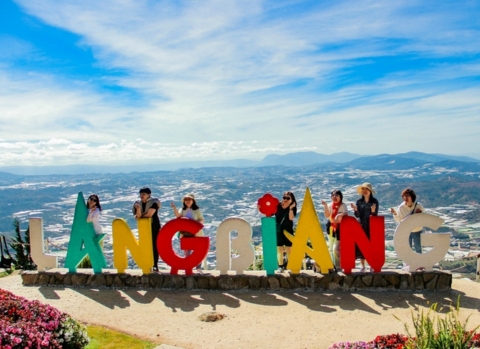 Central Vietnam & Da Lat Holiday 7 Days