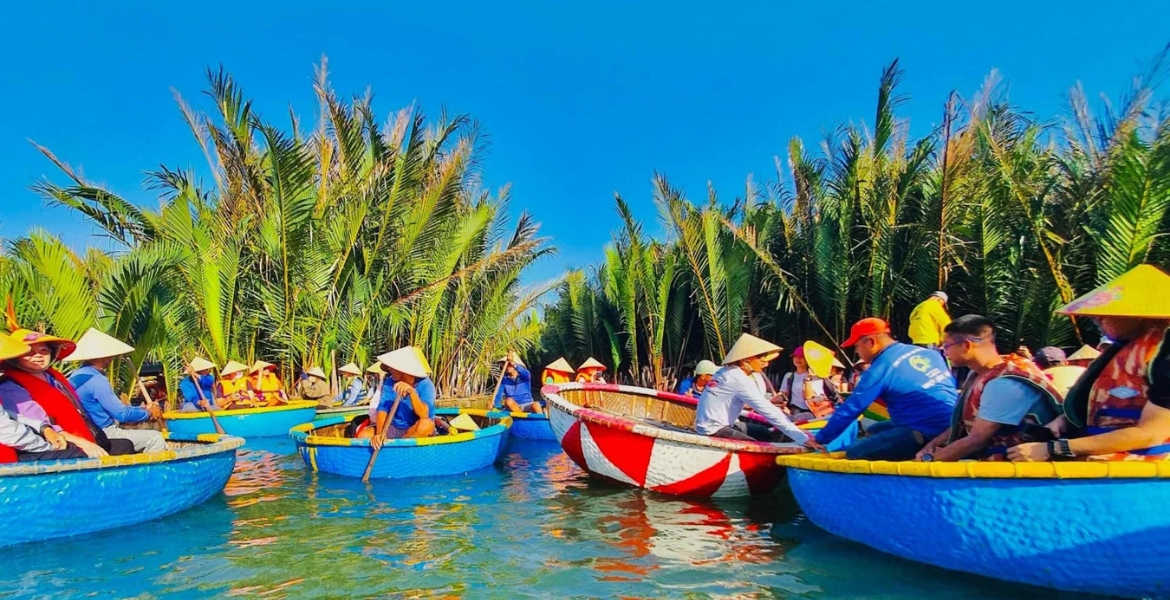 Basket boat rowing