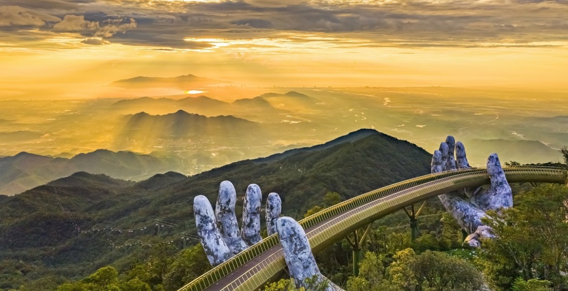 Da Nang Golden Bridge