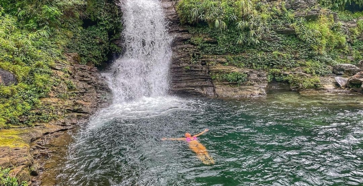 Du Gia Waterfall