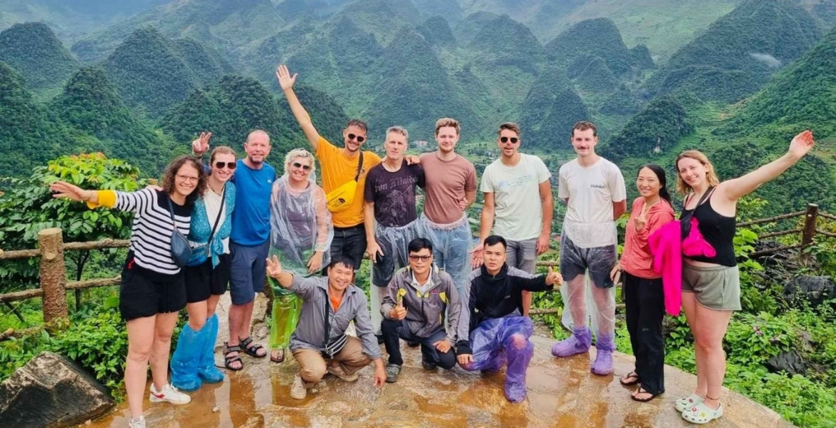 Enjoy your Ha Giang tour with friends