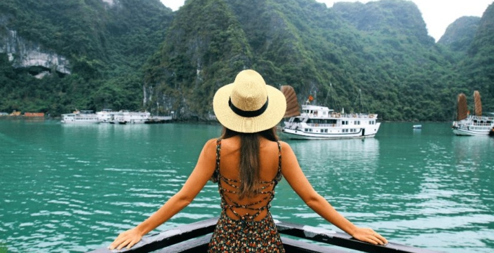 Halong Bay Cruise Trip