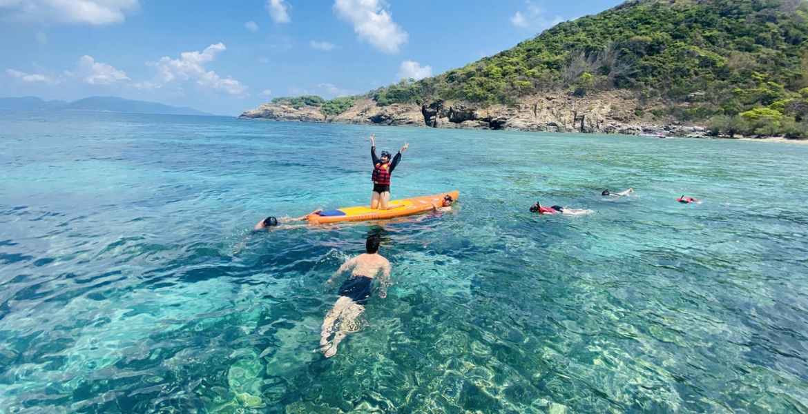 Spend time in Con Dao Beach