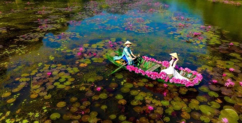 Tam Coc Boat