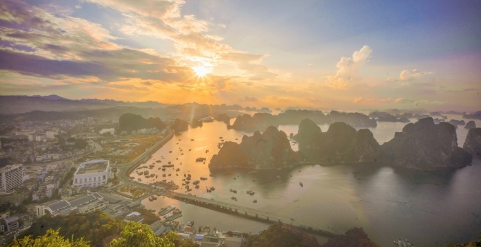 The magnificience Halong Bay