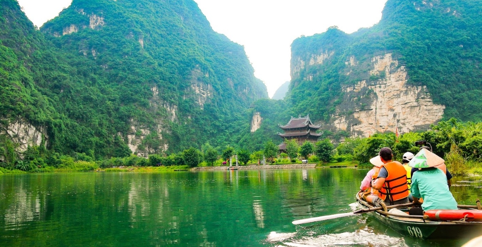 Trang An Boat Tour