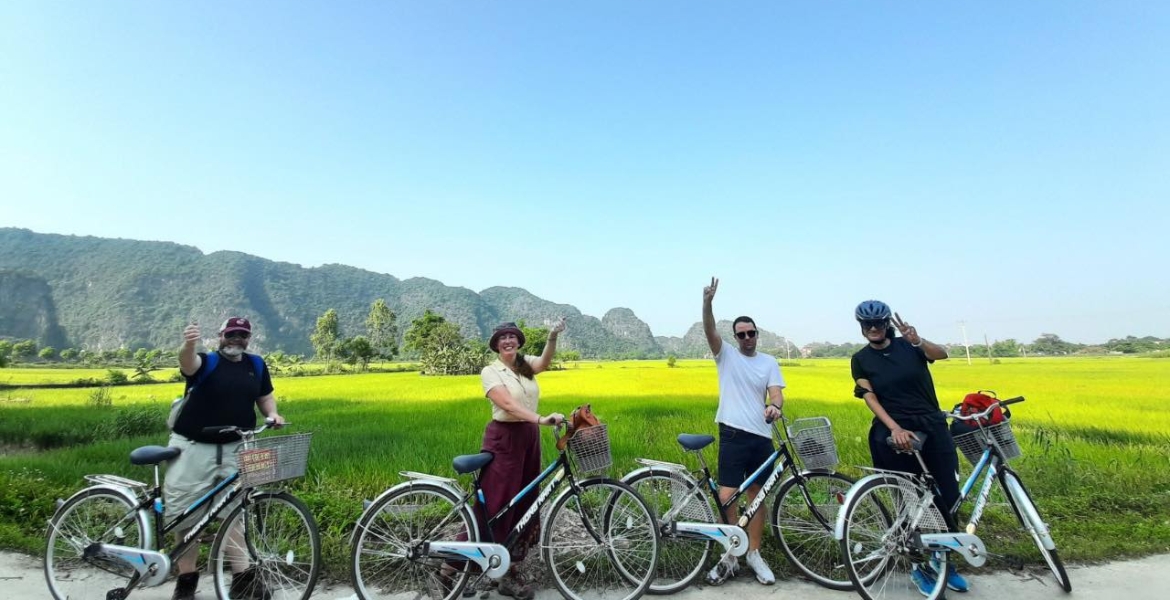 Explore Halong Bay and Ninh Binh 5 Days