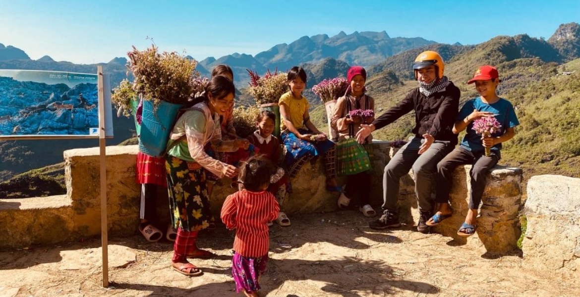 Ha Giang Loop by Jeep 3 Days