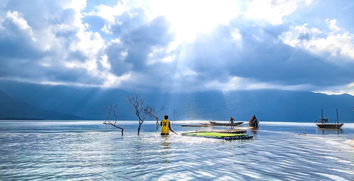 Amazing Way from Hue to Hoi An